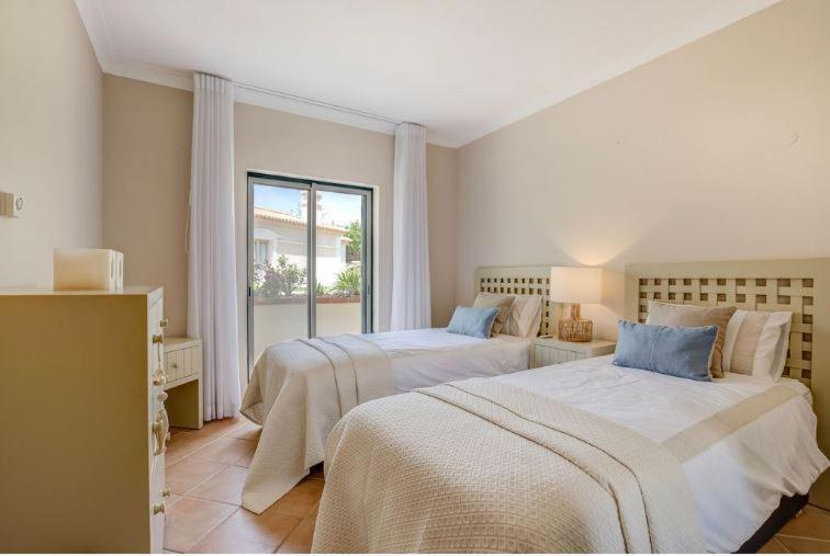 2Bedroom Bungalow Heated Shared Pool ,Near Carvoeiro And Ferrugudo 외부 사진