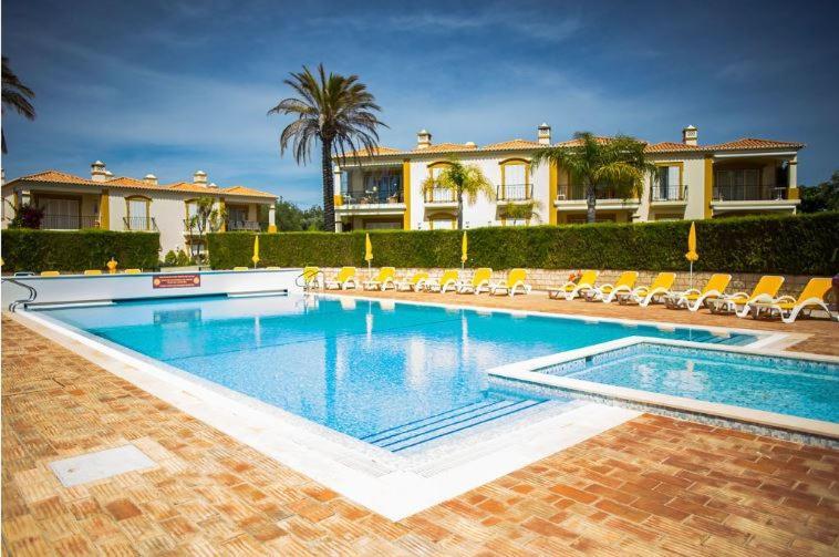 2Bedroom Bungalow Heated Shared Pool ,Near Carvoeiro And Ferrugudo 외부 사진