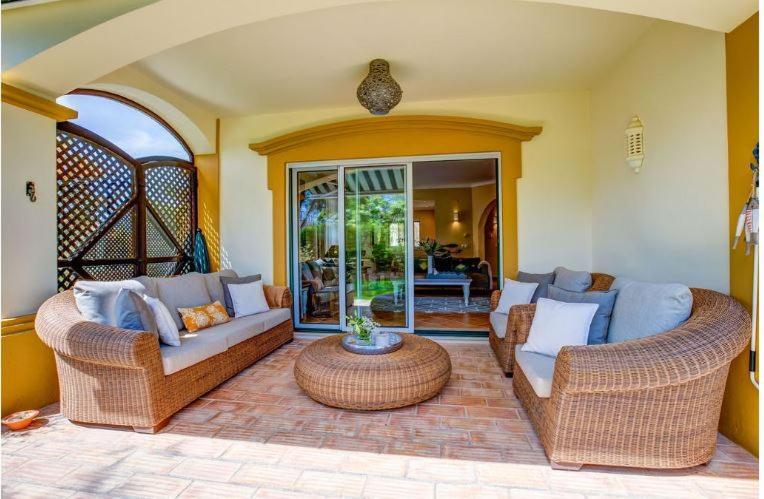 2Bedroom Bungalow Heated Shared Pool ,Near Carvoeiro And Ferrugudo 외부 사진